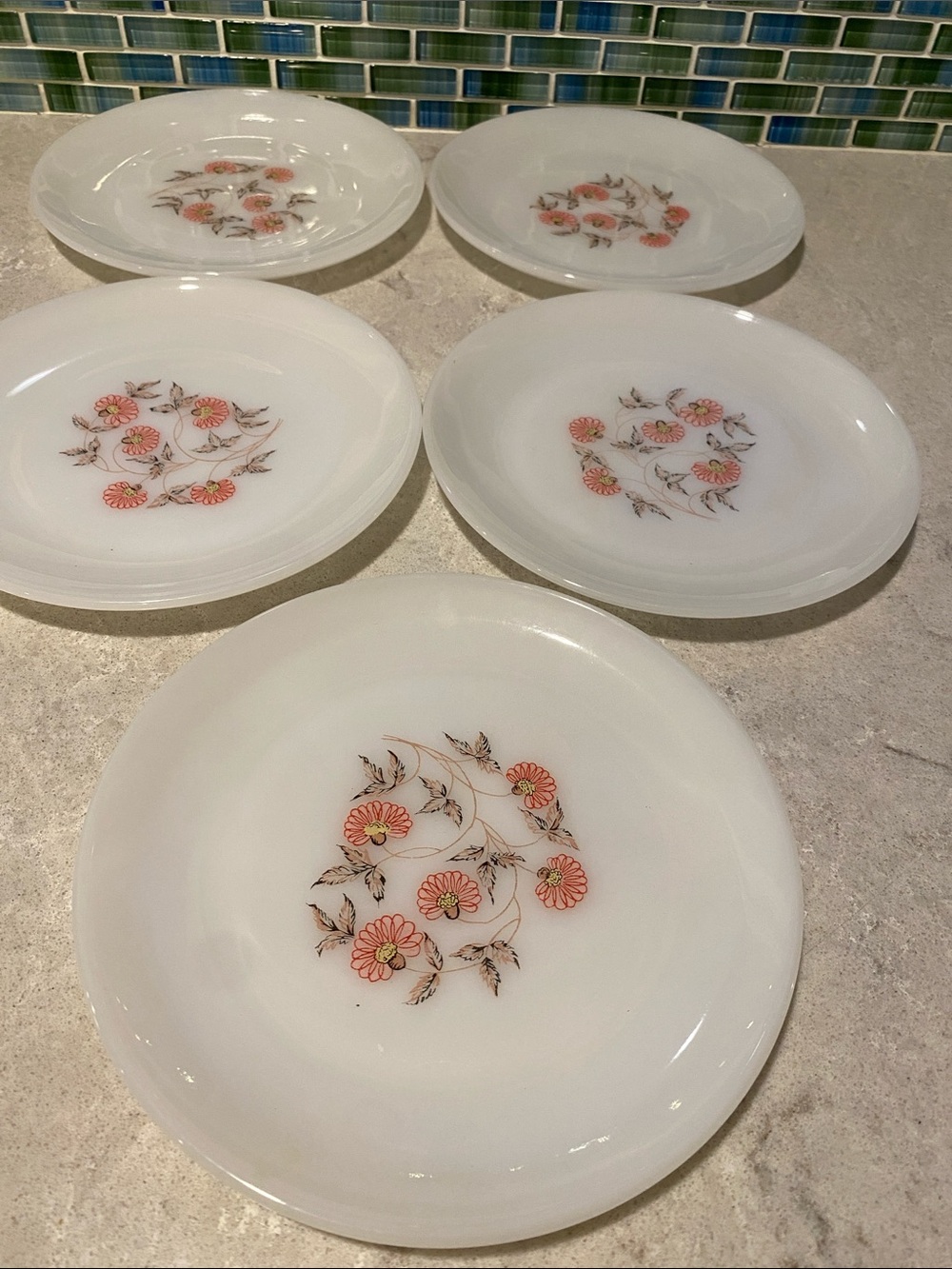 Set of 5 Vintage FIRE KING Fleurette 7.5” Dessert Plates
